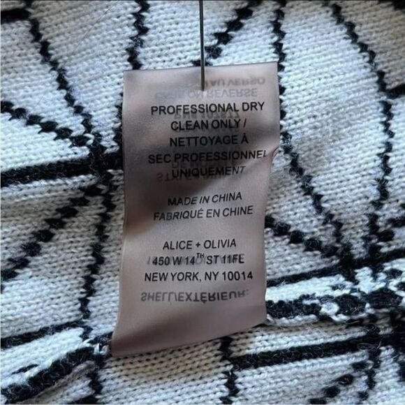 Alice + Olivia Bentley 3D Printed Knit Dress - Picture 9 of 9